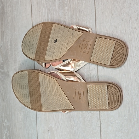 Toms Women Viv Crisscross Leather Sandals Flats shoes sz 11 - Picture 6 of 8
